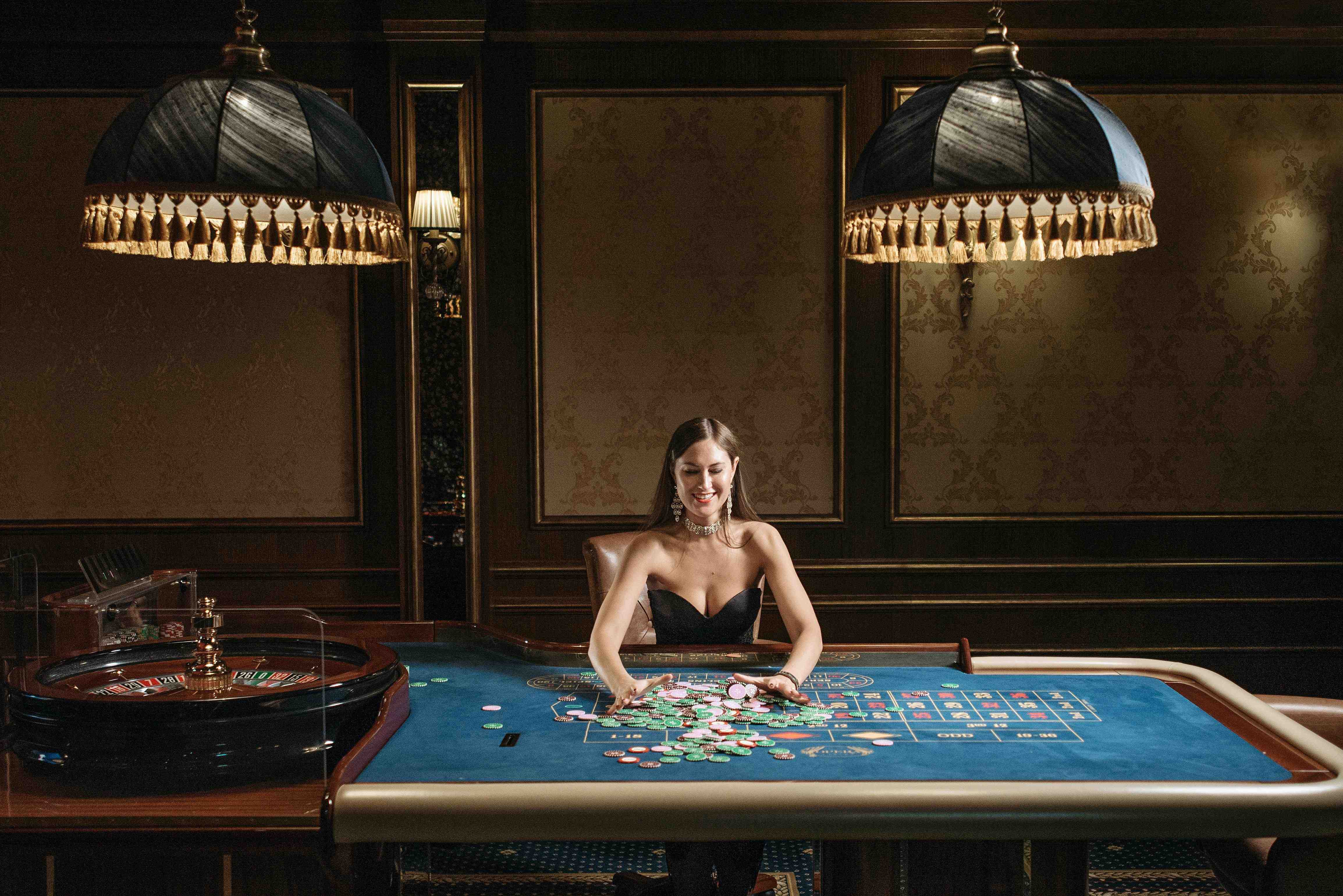 Giao diện sân chơi thể thao và casino hitclup trên điện thoại